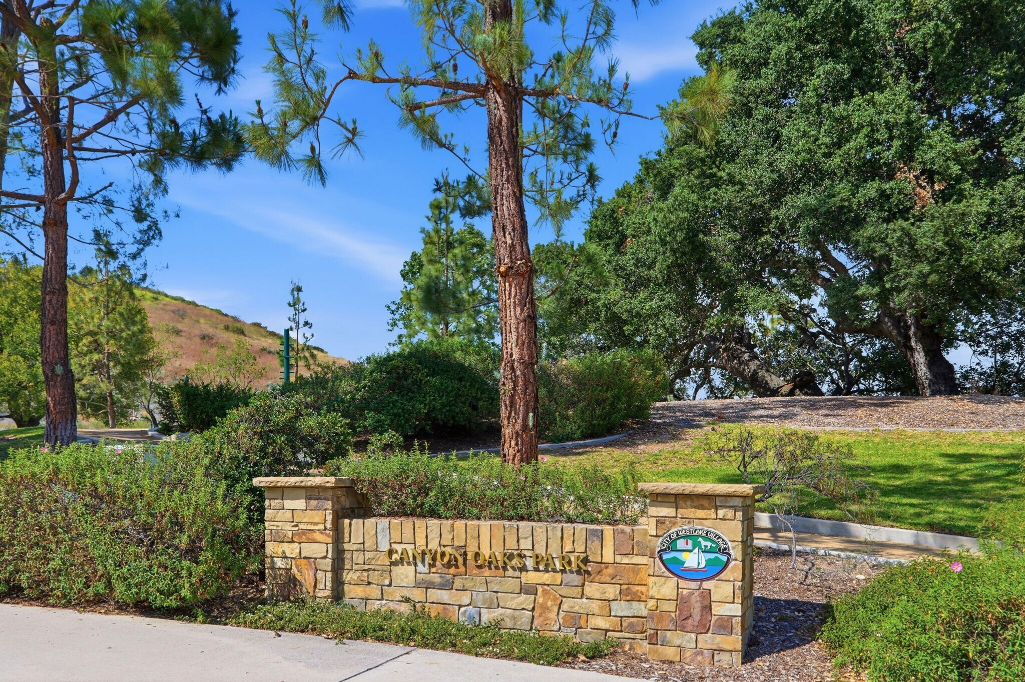 Building Photo - 30845 Catarina Dr