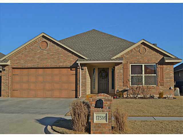 Building Photo - 17516 Black Hawk Dr