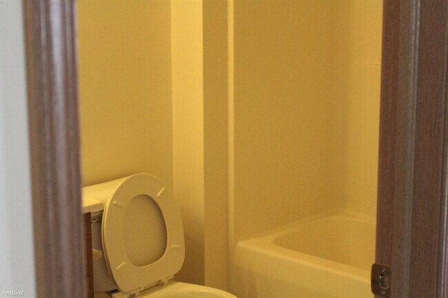 Building Photo - 3 br, 1.5 bath Duplex - 2403 Morning Dawn Dr