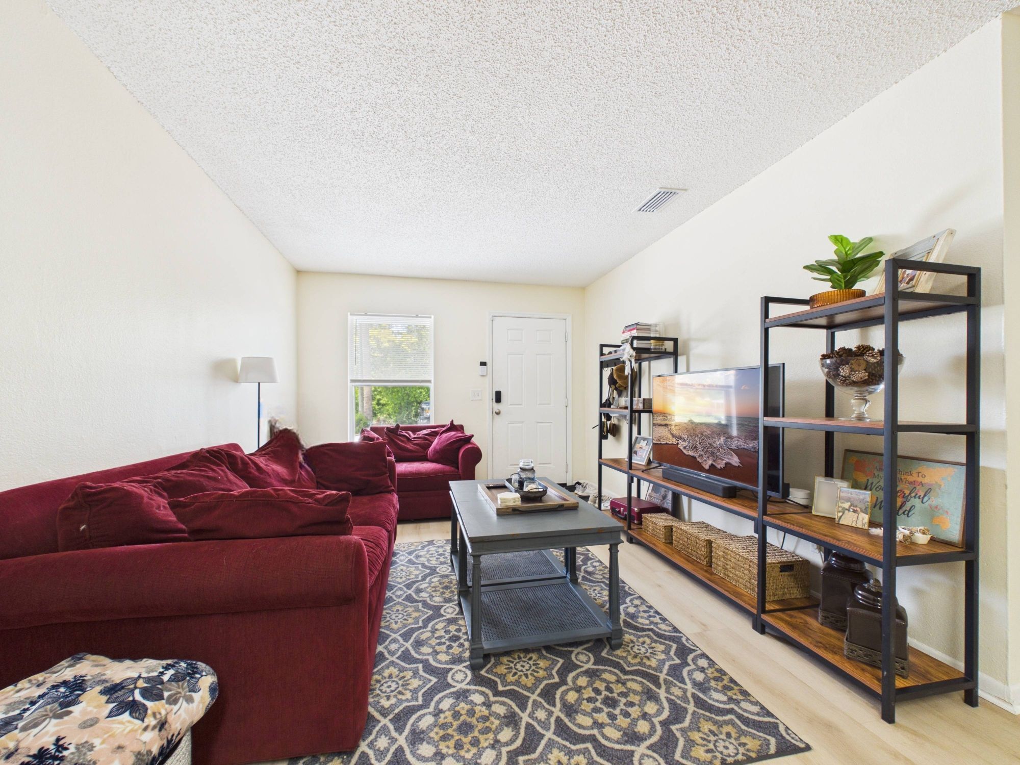 Living Room - 1411 E 109th Ave