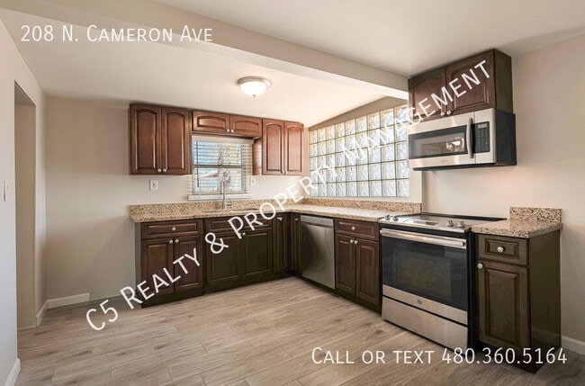 Building Photo - 208 N Cameron St