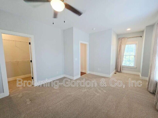 Building Photo - 4017 Elkins Alley