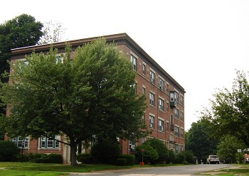 Building Photo - Court Arms Apartments