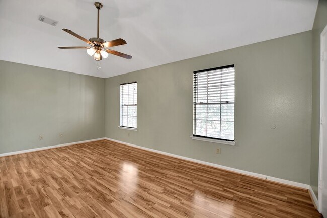 Building Photo - 2939 Sailors Moon Dr