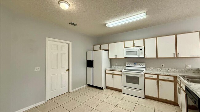 Building Photo - 526 Maricopa Dr