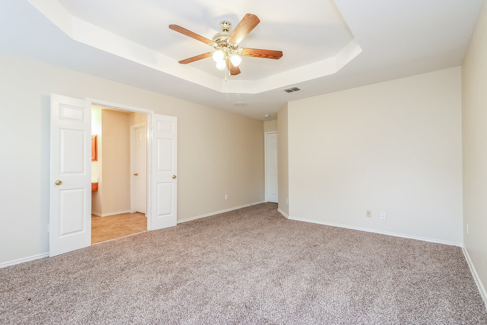 Building Photo - 948 Grand Central Pkwy