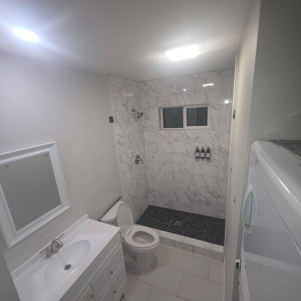 Building Photo - 21815 Silver Run Cir