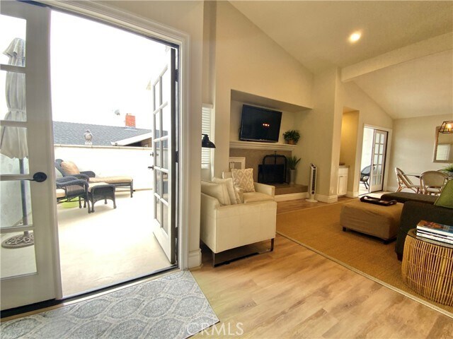 Building Photo - 611 Orchid Ave