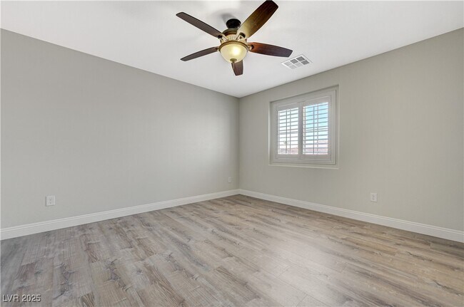 Building Photo - 2977 Queen Lake Ct