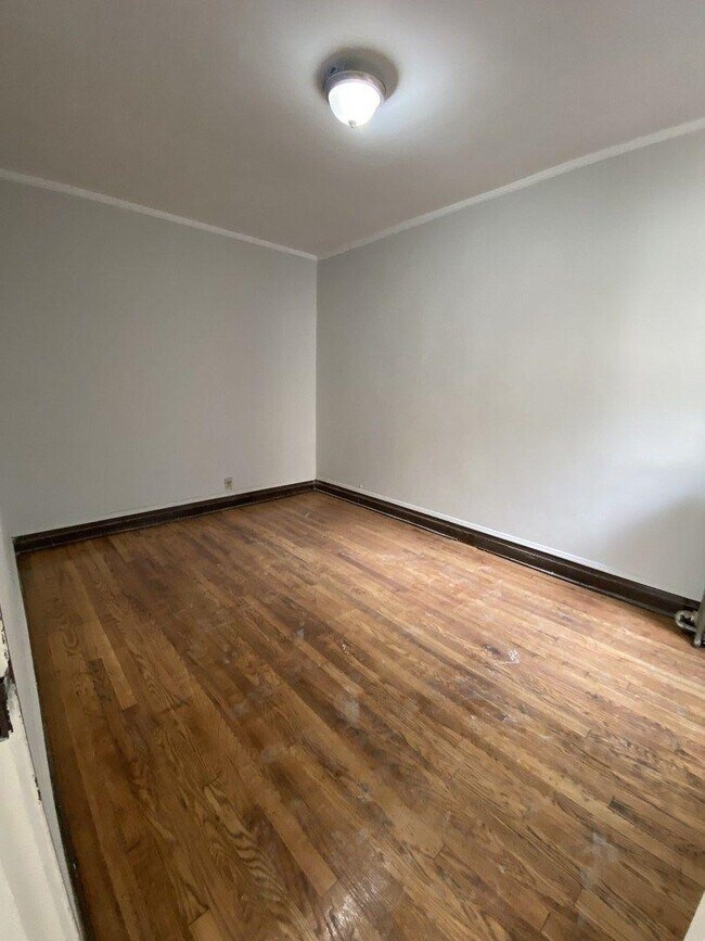 Building Photo - 2 bedroom in Chicago IL 60647
