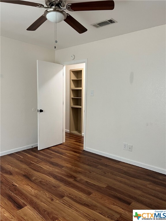 Building Photo - 2216 Cimmaron Dr