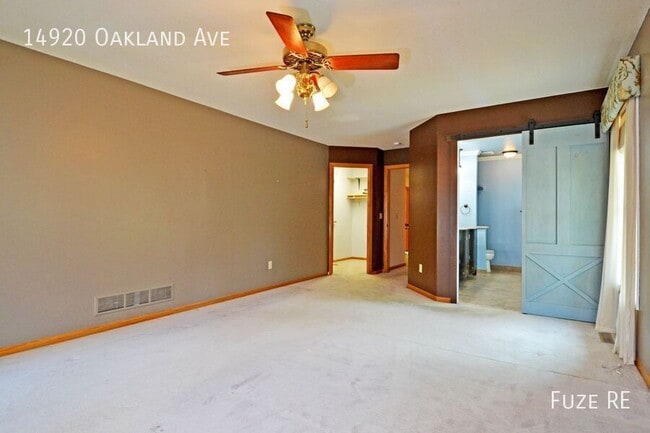 Building Photo - 14920 Oakland Ave