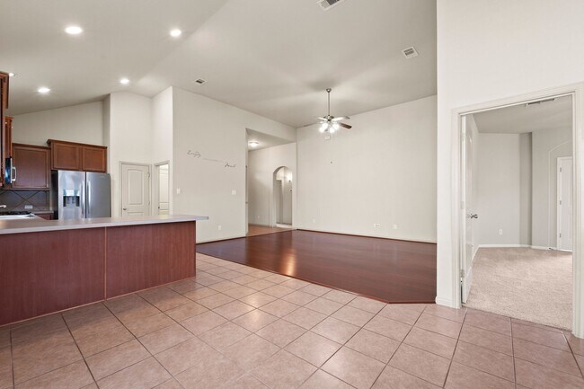 Building Photo - 8723 Sunrise Canter Dr