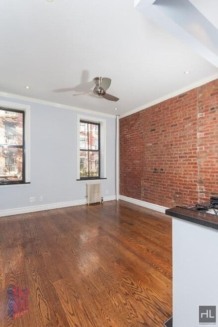 Building Photo - 68 Clinton St