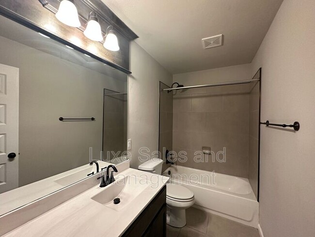 Building Photo - 3404 N W 161st St