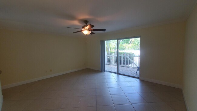 Building Photo - 1727 Jimmy Buffett Mem Hwy