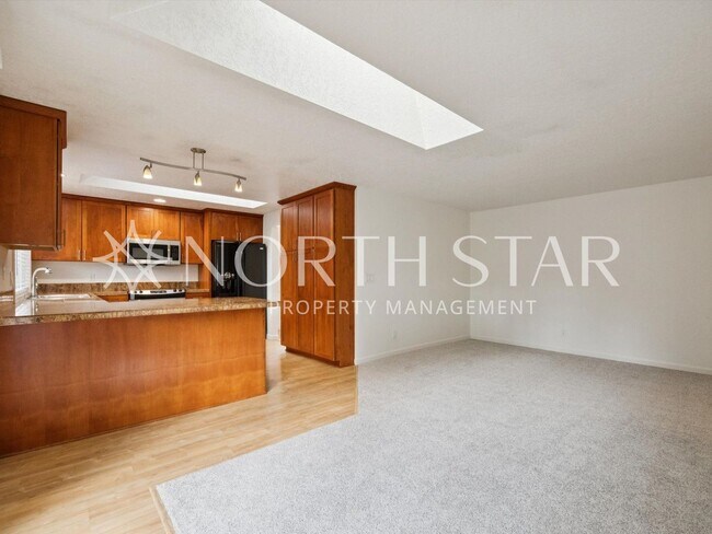 Building Photo - Beautifully Maintained Single-Level Home with Modern Touches