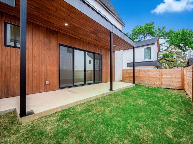Building Photo - 1712 Woodland Ave