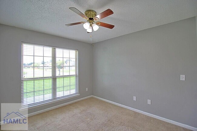Building Photo - 173 Arlen Dr
