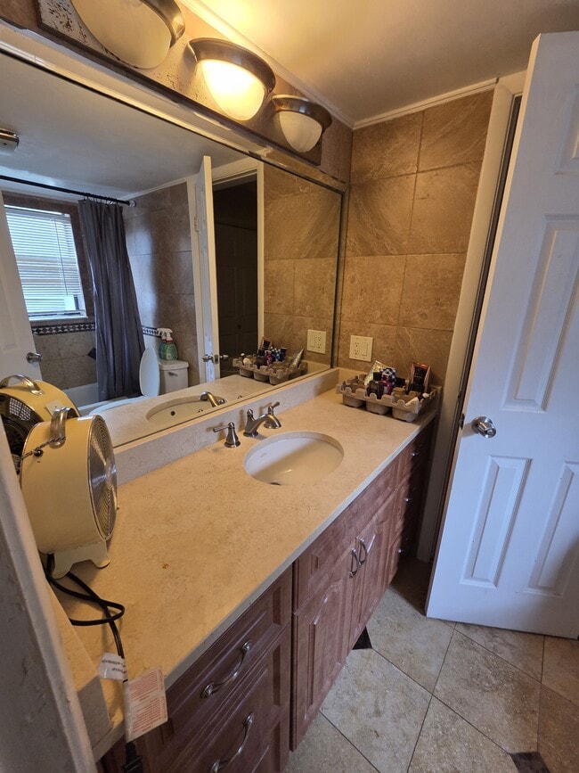 Building Photo - 1351 NW 94th Way