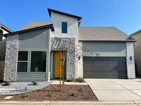 Building Photo - New home in the Beautiful Southern Highlan...