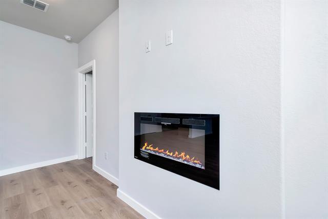 Building Photo - 2657 Keokuk St