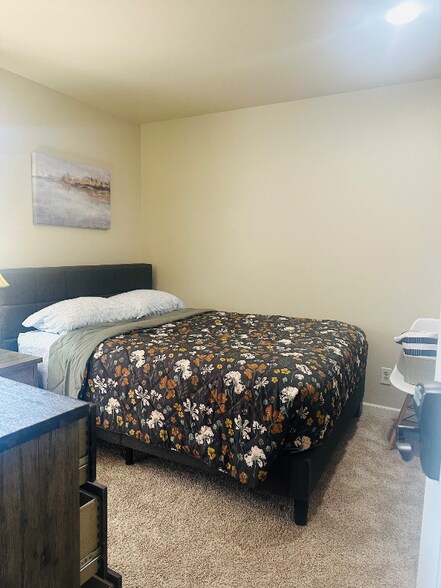 Building Photo - 1310 NW Covey Ct