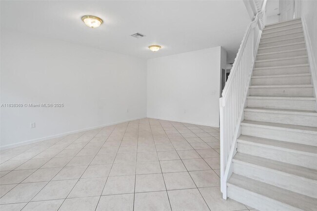 Building Photo - 8206 SW 29th St