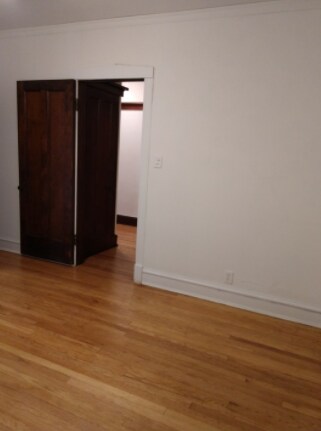 Building Photo - 4632 N Francisco Ave