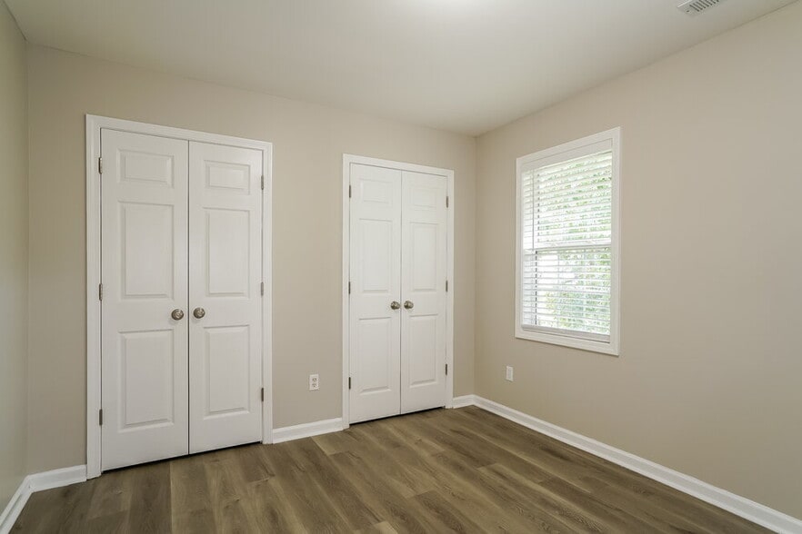 Building Photo - 2529 Trailwood Hills Dr