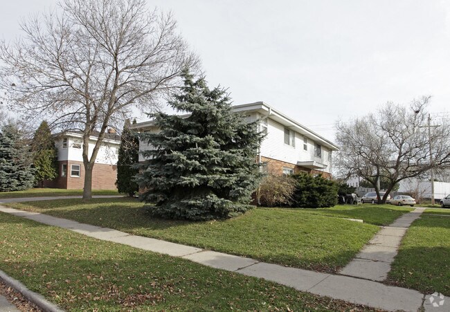 Building Photo - 411 Dodie Dr