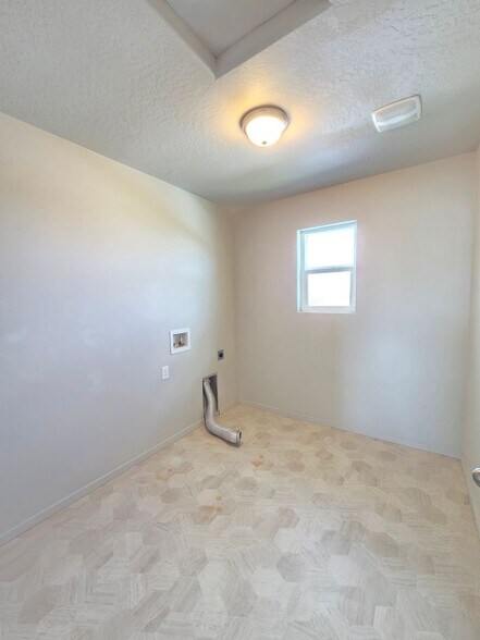 Building Photo - 13122 W 1st Ave