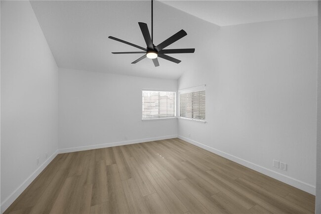 Building Photo - 1225 E Palm Dr