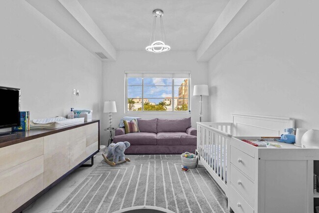 Building Photo - 155 E Boca Raton Rd