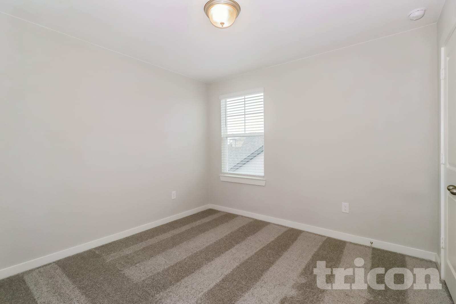 Building Photo - 609 Raglands Rd