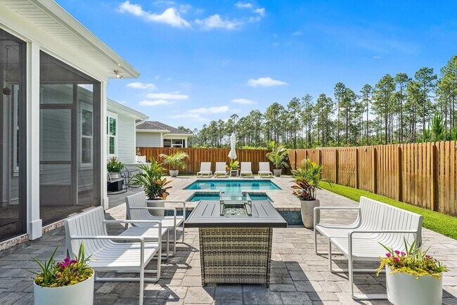 Building Photo - 229 Windrow Way