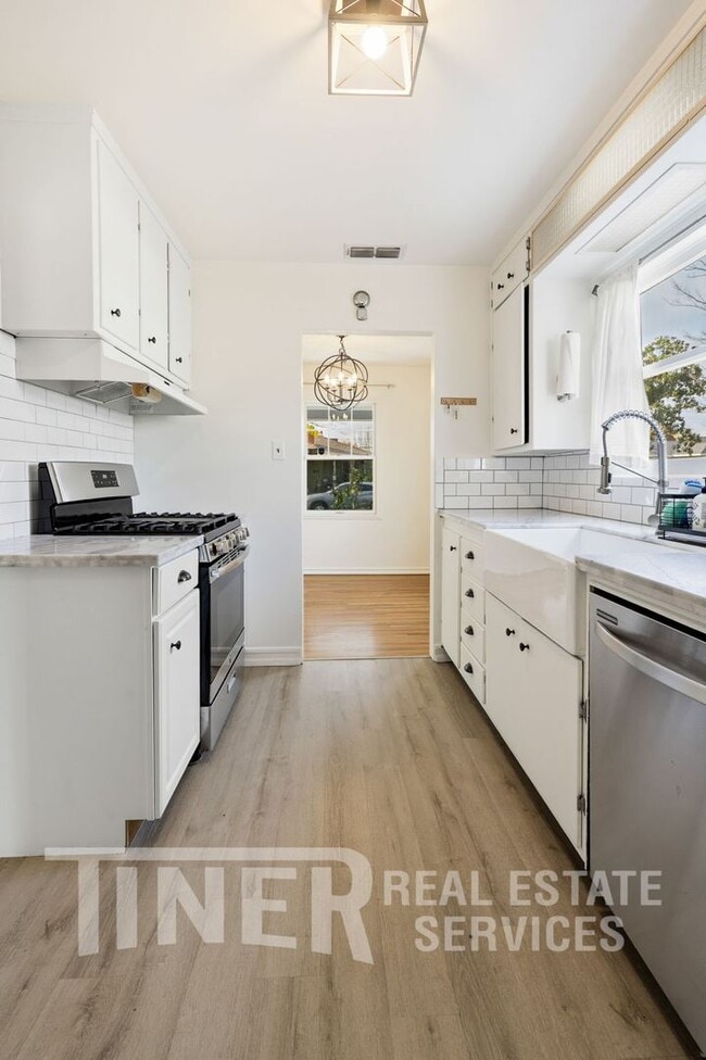 Building Photo - 4739 61st St