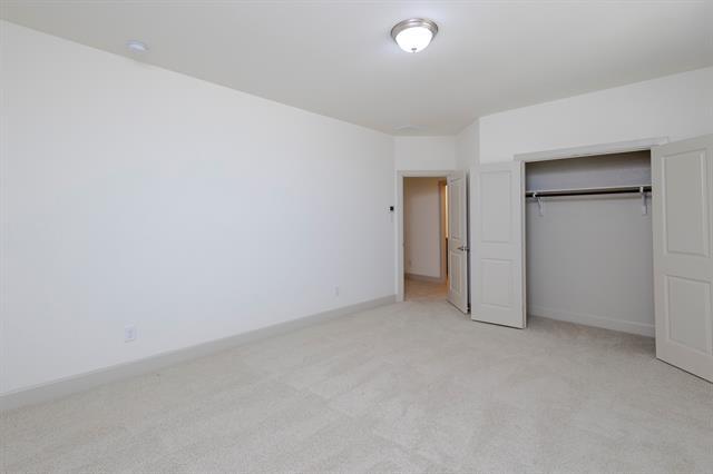 Building Photo - 6337 Saddlebrook Way