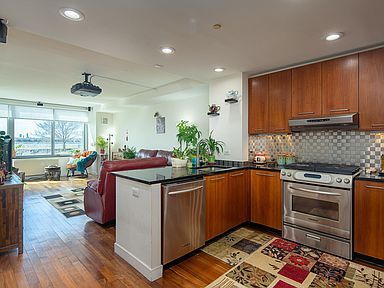 Building Photo - Stunning 2-Bed, 2-Bath Condo for rent