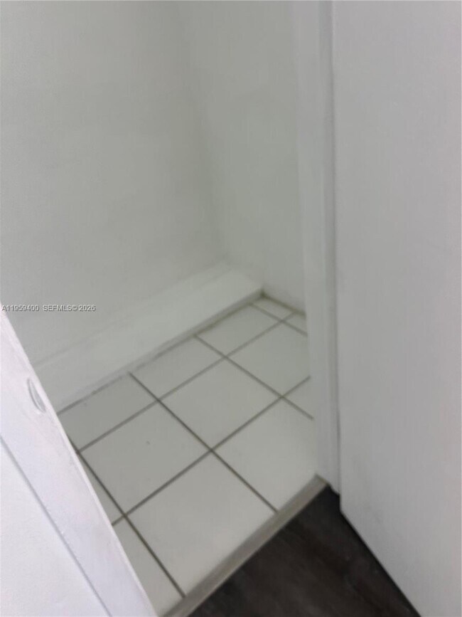 Building Photo - 8220 Byron Ave