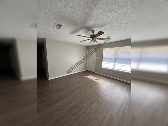 Building Photo - 1313 Ray Rd