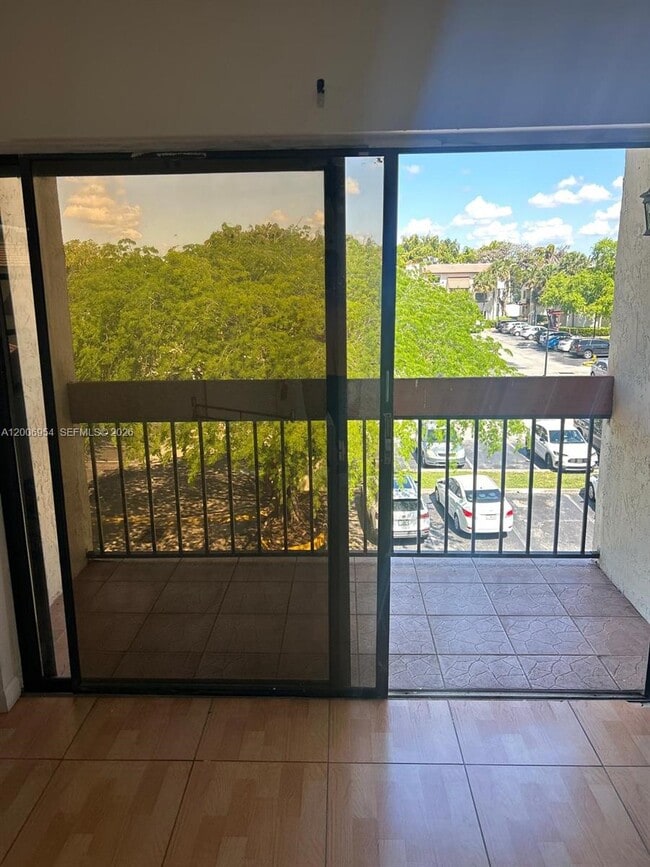 Building Photo - 8620 SW 149th Ave