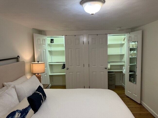 Building Photo - 26 Summer St