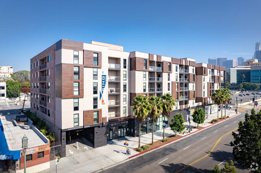 Wilshire Valencia 1515 Wilshire Blvd Los Angeles CA 90017 Apartment