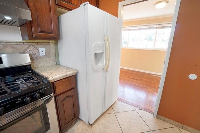 Building Photo - 663 Los Padres Blvd