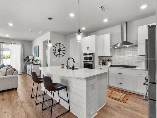 Building Photo - 15207 Caravan Ave