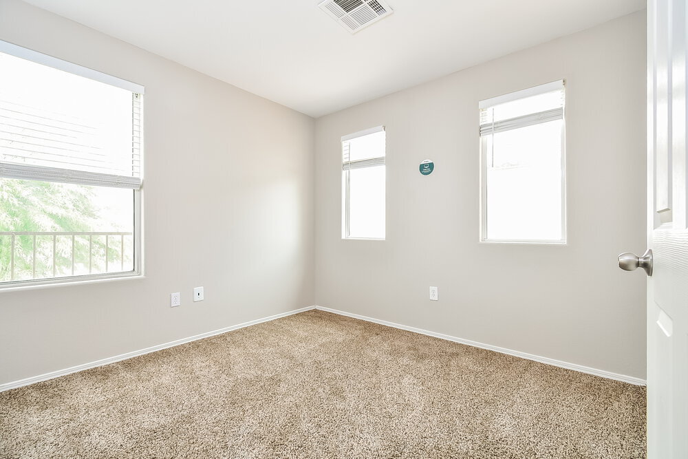 Building Photo - 10381 Adrianna Ave