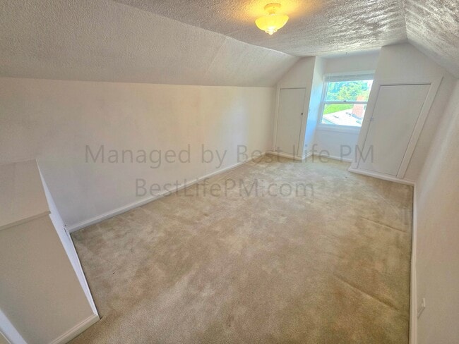 Building Photo - 4526 NE 77th Ave