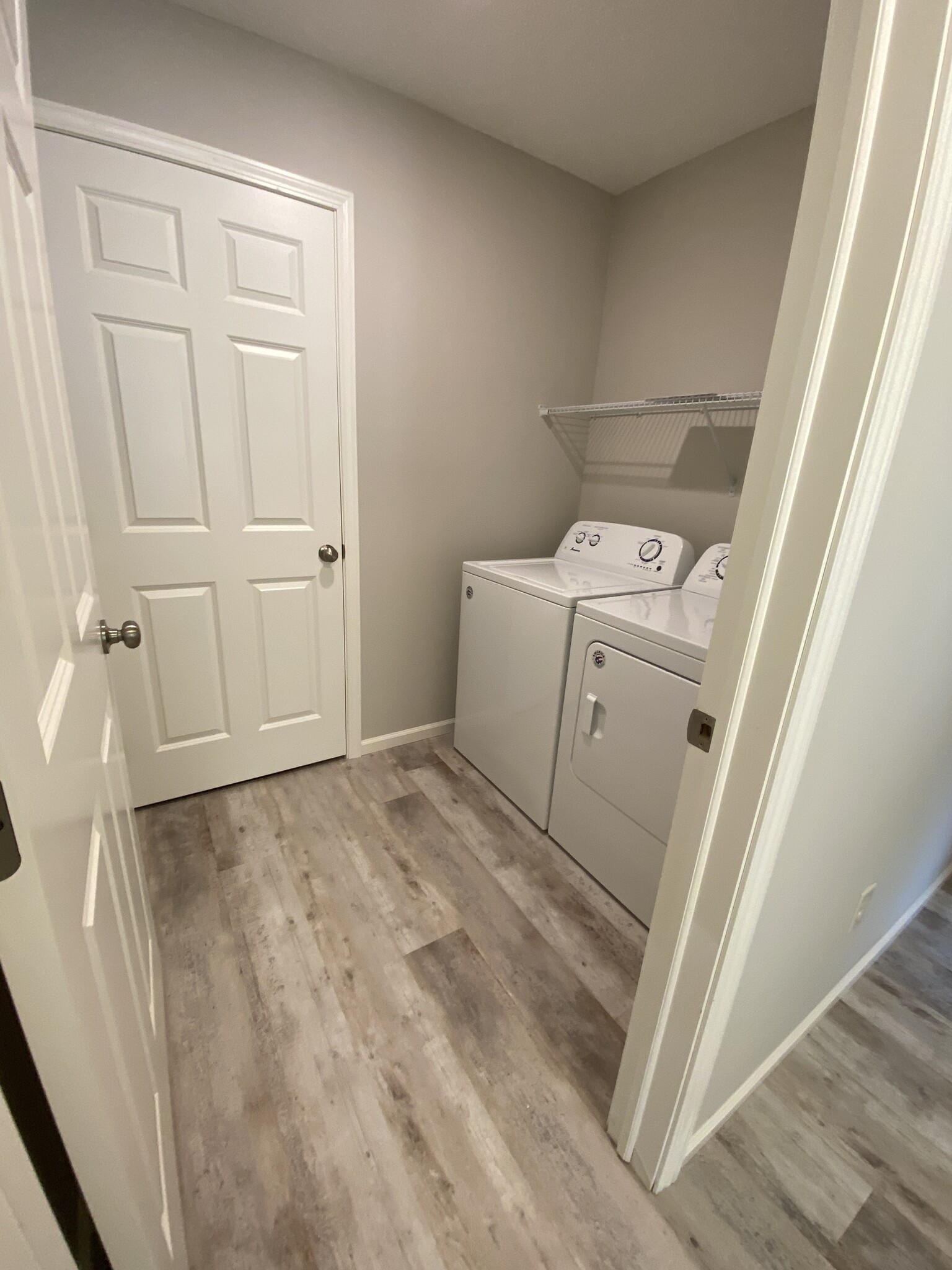 In Unit Laundry - 1551 Gunston Dr