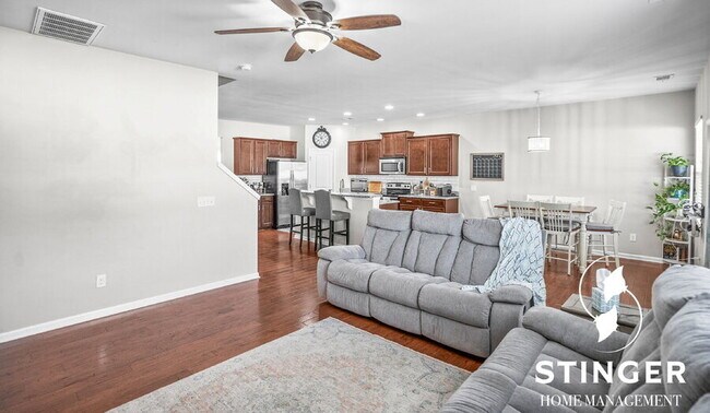 Building Photo - 12 Tugaloo Dr